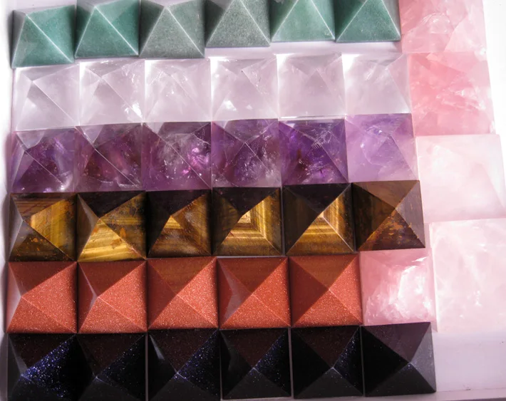 2015 натуральная черная фотокварцевая гравировка 40 мм Пирамида резной камень