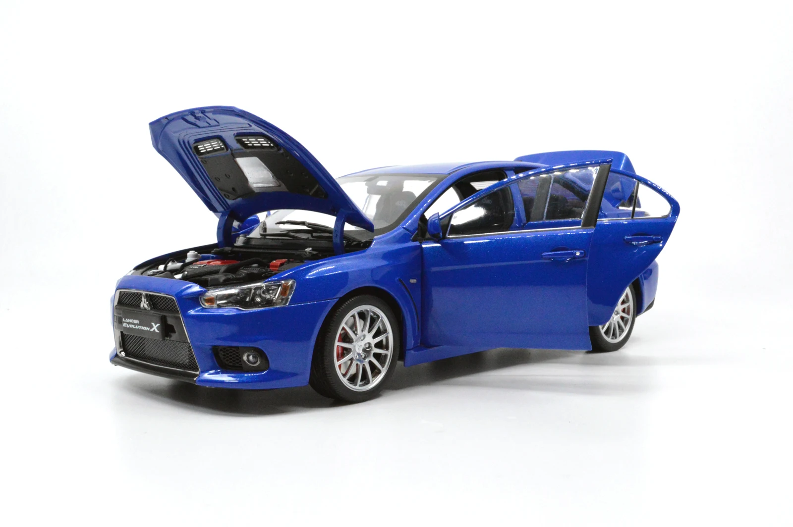 1/18 1:18 1 18 весы Mitsubishi Lancer EVO X Blue Diecast модель двери автомобиля открыть руль