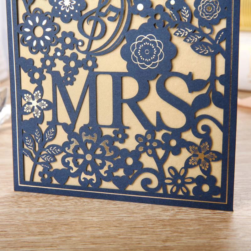10 pieces/lot) Laser Cut MR&MRS Wedding Invitations With Gold Foil Flowers White Red Engagement Invitation Cards CX029