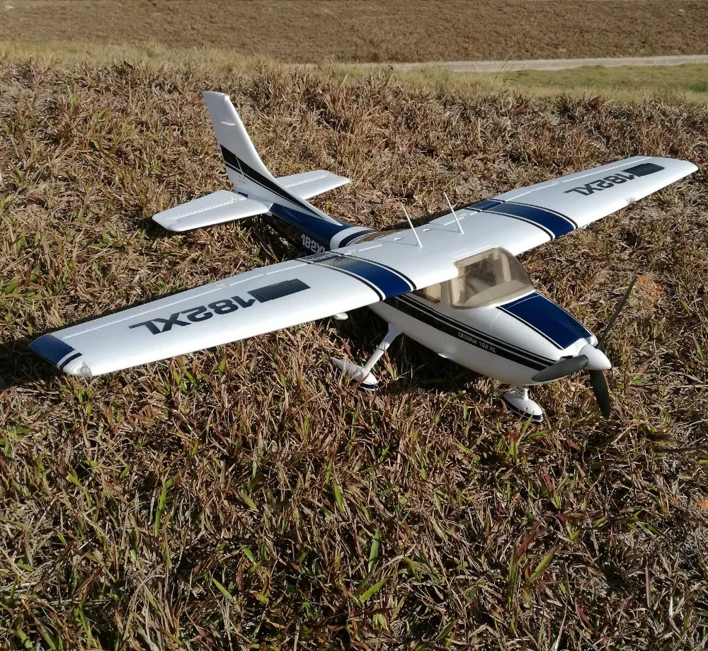 Хороший для начинающих RC самолет тренировочный самолет V2 Cessna 182 1410 мм размах крыльев 6ch с закрылками, светодиодный светильник epo RTF, без батареи
