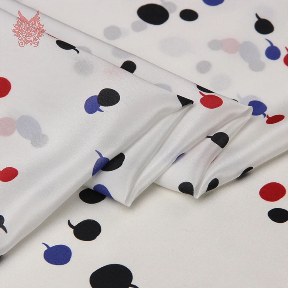Милая причастия печать черный белый 100% шелк крепдешин ткань для платья