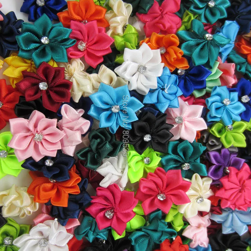

40Pcs Random mixing Small Fabric Satin Flowers White Rhinestone Flower Appliques Sewing Wedding Accessories 28mm