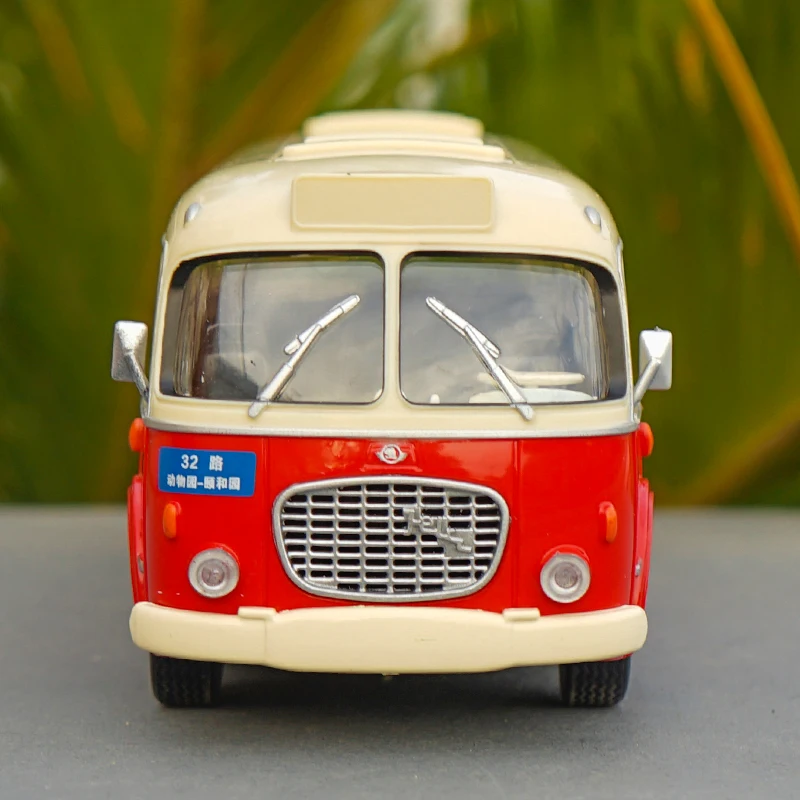 1/43 масштабная модель автомобиля игрушки SKODA OCTAVIA III KROSA литья под давлением