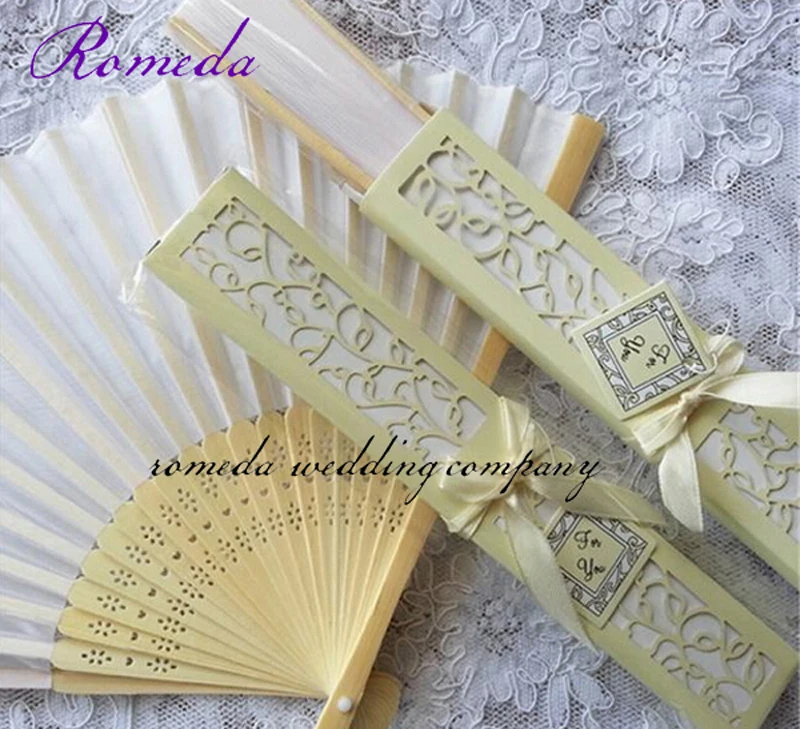 

The Most Popular Luxurious White Silk Fan Wedding Fan with beautiful hand fan gift box