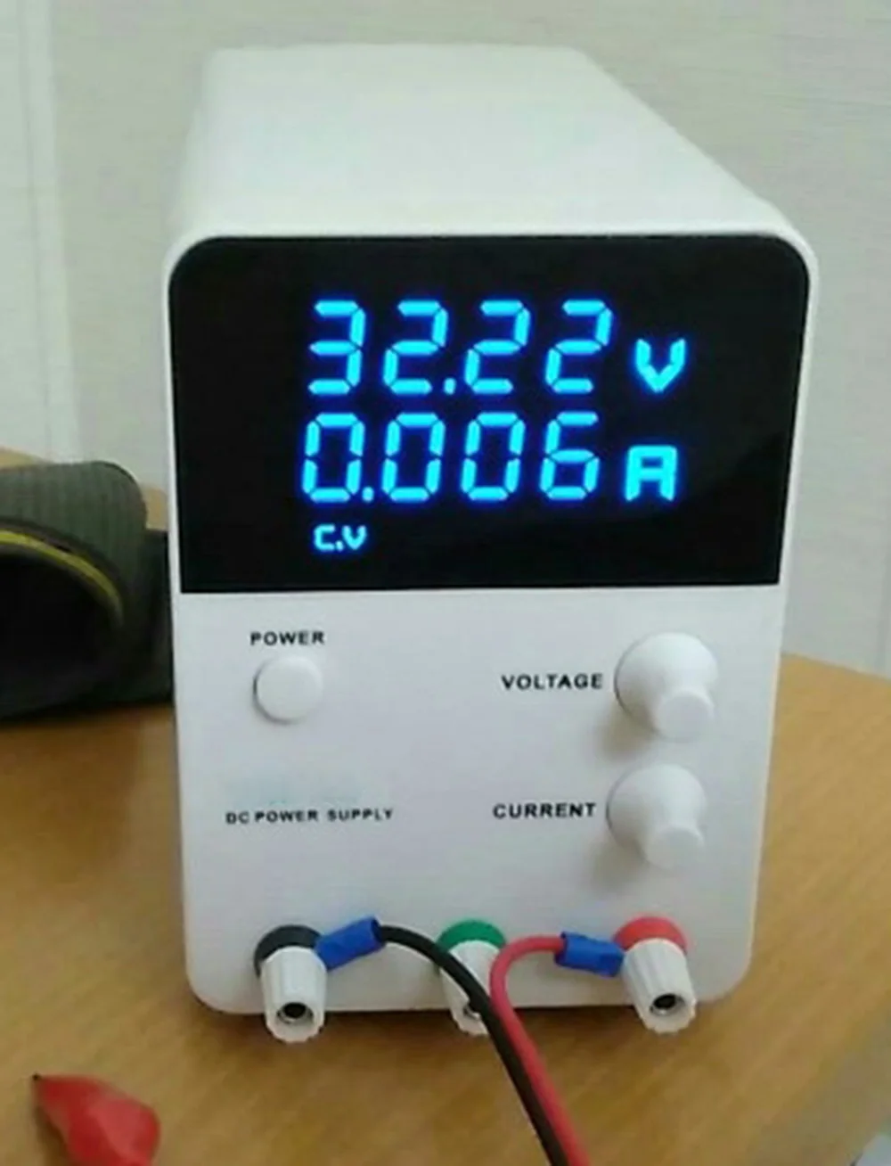 Мини Регулируемый цифровой источник питания постоянного тока 30V10A импульсный 110 В