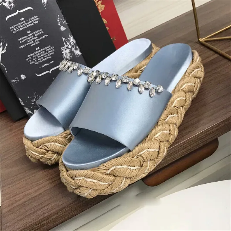 Шлепанцы женские на толстой платформе высокий каблук танкетка сатин шелк