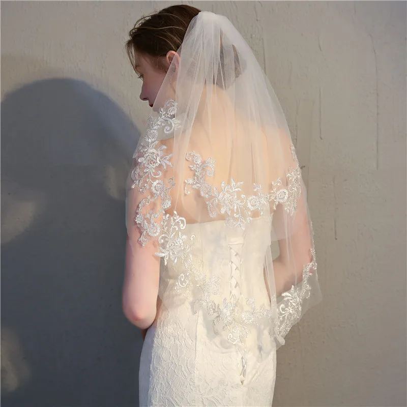 Короткий вуаль JaneVini цвета слоновой кости для невесты, двухслойная кружевная Apliques Edge, длина до колена, с расческой, аксессуары для свадьбы от AliExpress WW