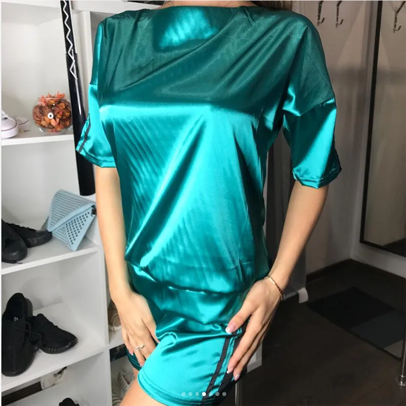 2017 г. женские спортивный костюм короткие брюки + футболка Женская комплект