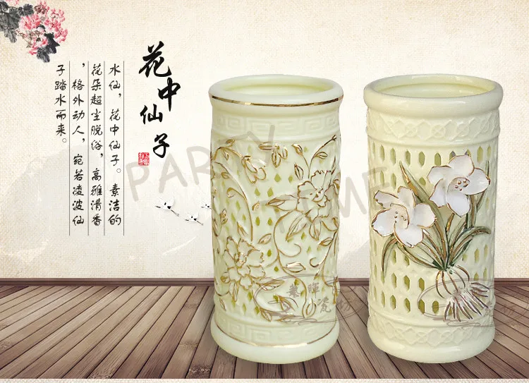 

Ceramic handmade pencil vase, beige brush pot with daffodil, luxury study decoration