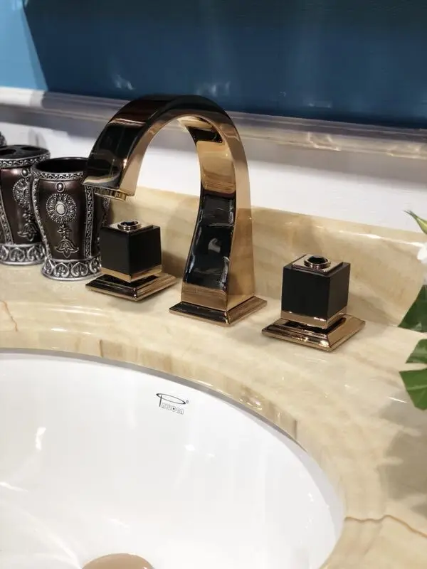 Фото TI-GOLD PVD 8 дюймов 3 широкий с отверстиями ванная комната туалет раковина кран смеситель на бортике роскошный кран квадратный дизайн №2