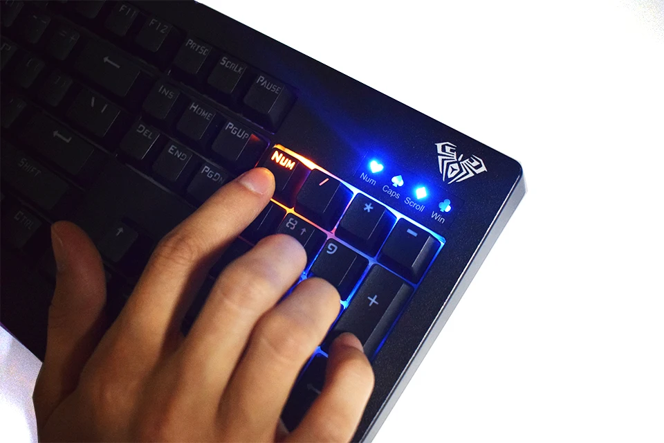 AULA игровая клавиатура RGB подсветка USB проводной черный переключатель Эргономика 104 клавиши против ореолов Механическая геймерская клавиатура#886