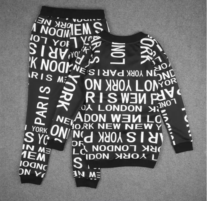 Женский костюм с треугольным вырезом спортивный из 2 предметов свитер комплект