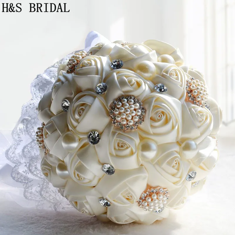 

Gorgeous Wedding Flowers Bridal Bouquets Ivory Purple Artificial Wedding Bouquet Crystal Sparkle With Pearls 2020 buque de noiva