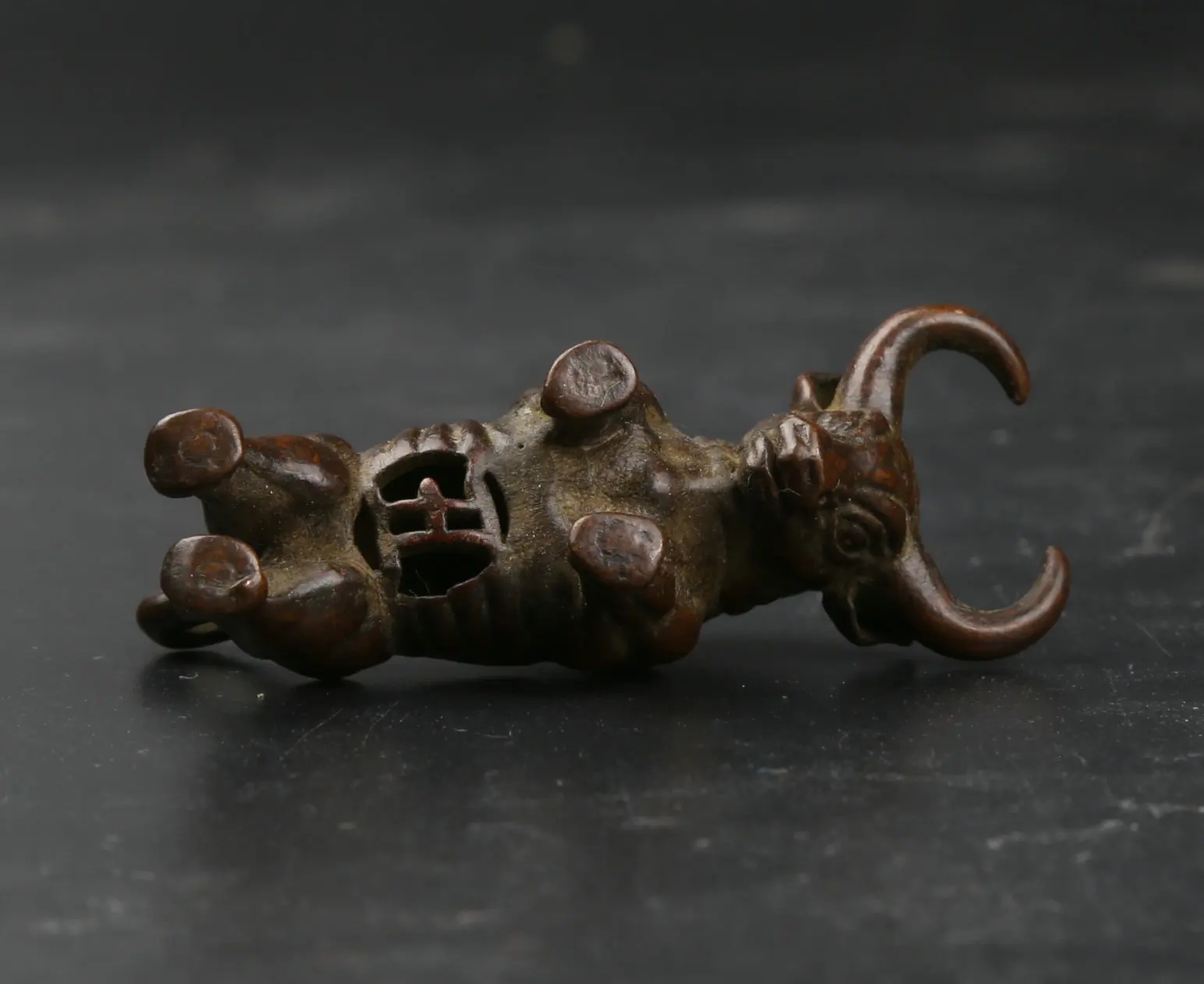 

53MM/2.1" Collect Curio Rare Chinese Fengshui Bronze 12 Zodiac Animal Cattle Ox Moo-cow Bull Toro Oxen Statue Mini Statuary 34g