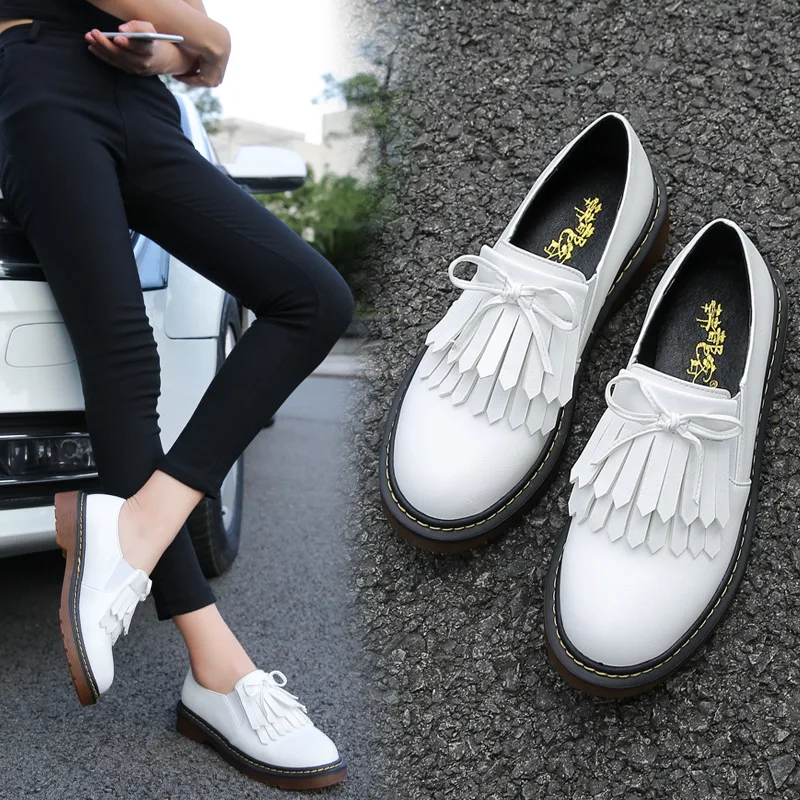 Женская обувь с кисточками Обувь на плоской подошве толстой мягкой подошвой и