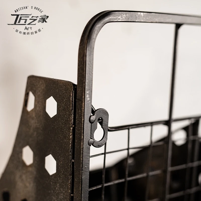 В AmericanVillagePastoral styleIron стены stacksPut корзина цветов в basketFlower магазин украшения | Дом и