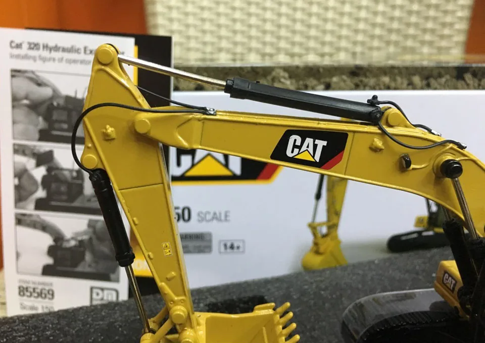 Caterpillar Cat 320 Гидравлический Экскаватор следующего поколения 1/50 масштаб