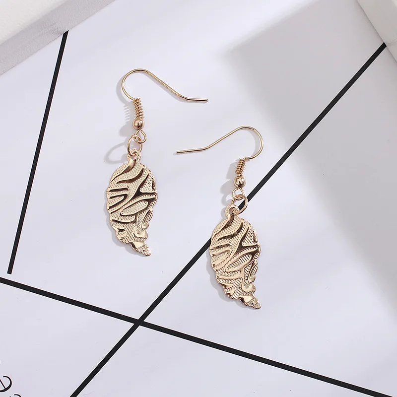 1 пара корейских стильных модных очаровательных золотых бусин в виде листьев