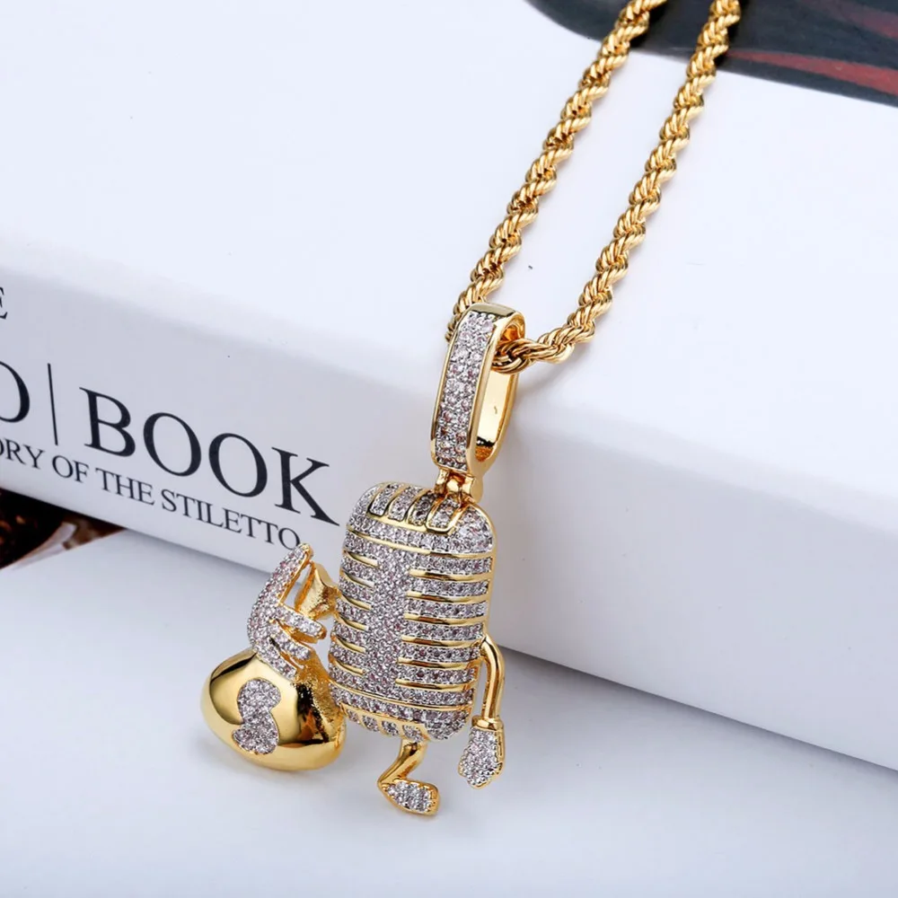 Микро-паве ЧР камень Bling лед из мультфильма кулон микрофон золото Цвет медный