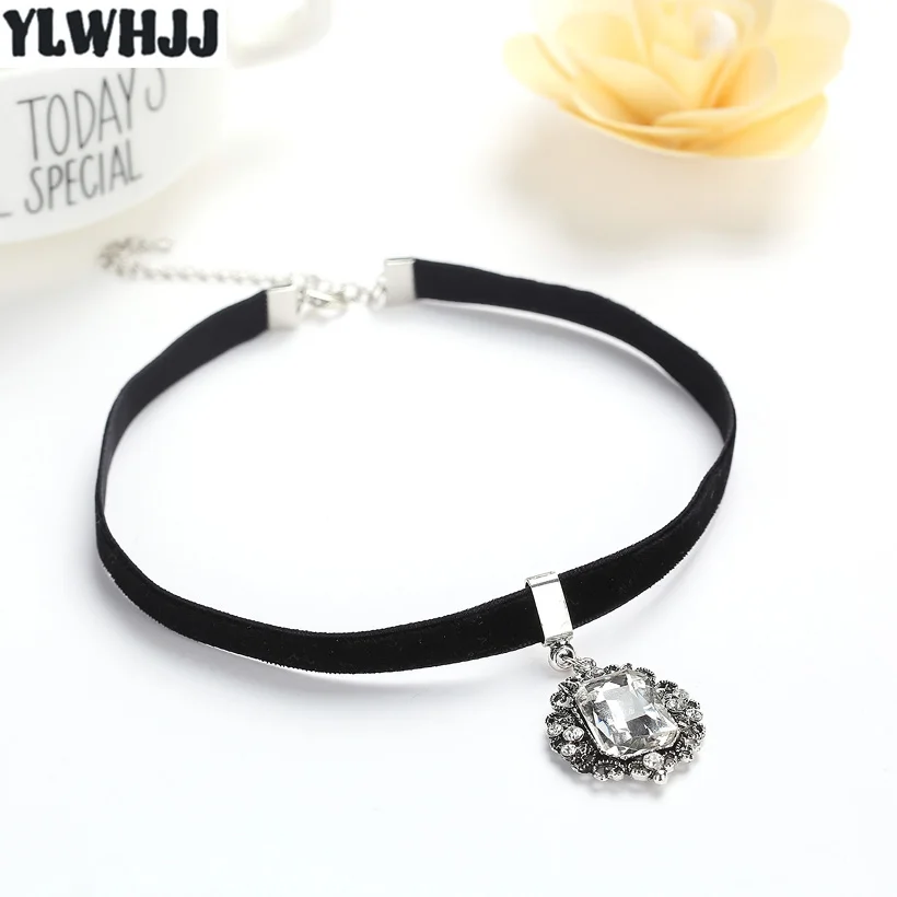 YLWHJJ brand girls red square gem crystal choker necklace for women black velvet rhinestone statement fashion jewelry Torques | Украшения и