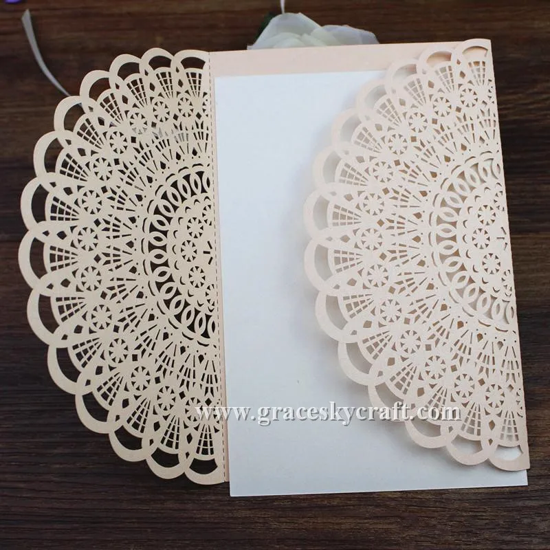 30 шт./лот Бесплатная доставка кружевные складные бумажные свадебные приглашения