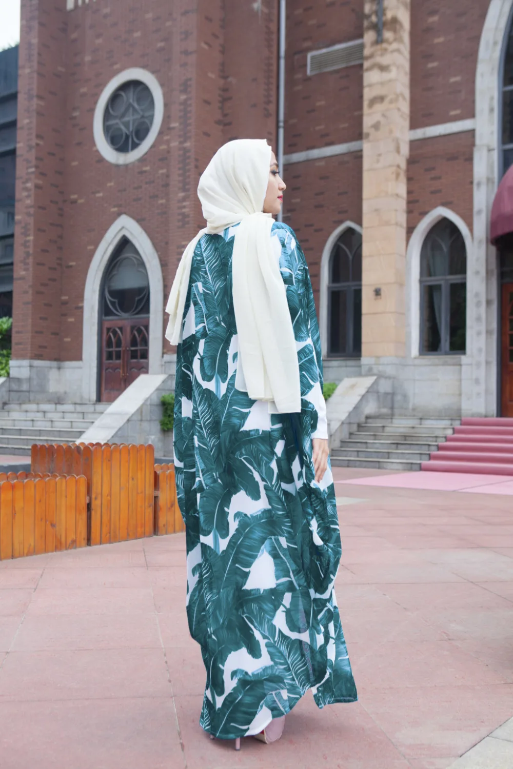 Casual Muslim Abaya Print Maxi Dress Bat Sleeve Long Robe Gowns Festival Middle East Ramadan Worship Service Islamic Clothing
Casual Muslim Abaya Print Maxi Dress Bat Sleeve Long Robe Gowns Festival Middle East Ramadan Worship Service Islamic Clothing