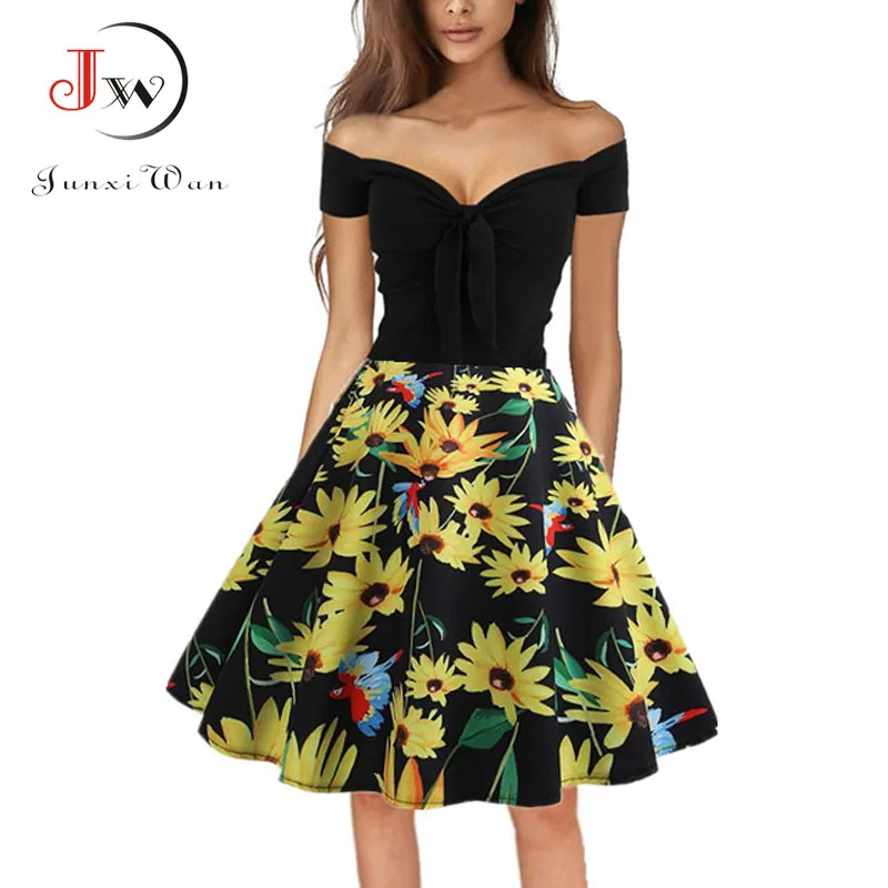 Женское винтажное платье с коротким рукавом черное средней длины принтом в стиле