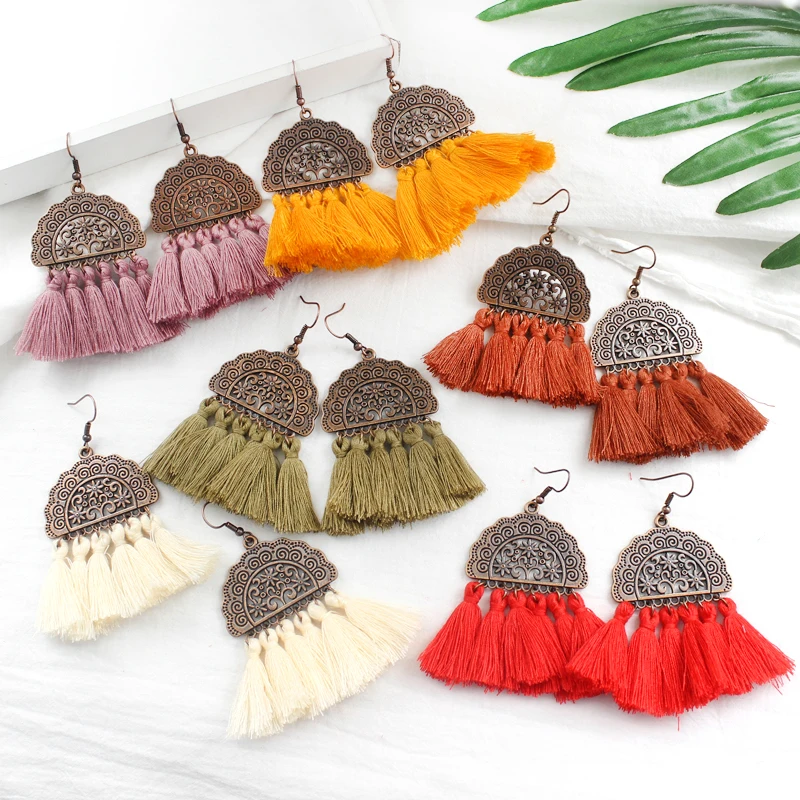 Полукруглые серьги капельки в богемном стиле 6 цветов с резным узором кисточками