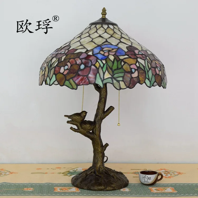Настольная лампа Тиффани из витражного стекла в американском пасторальном стиле
