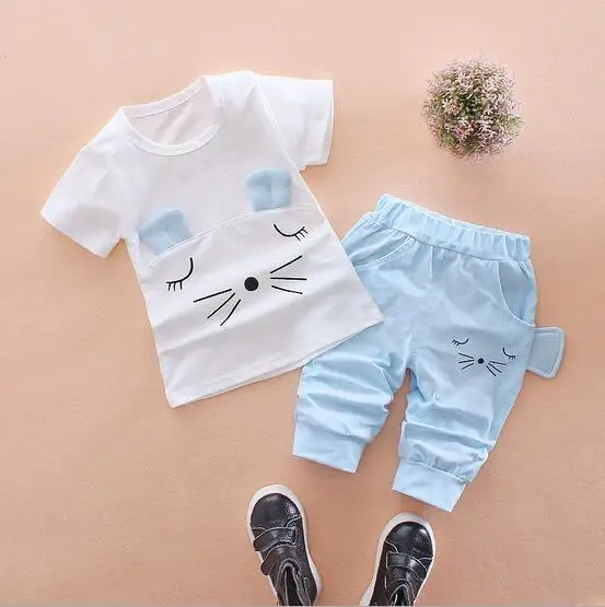 Комплект одежды из 2 предметов для маленьких девочек: верх + короткие штаны летние