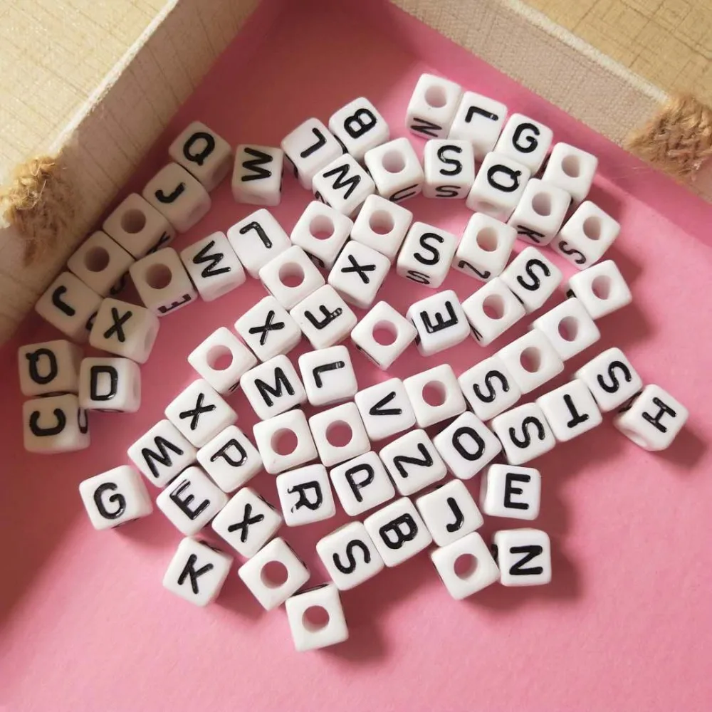 Single Black Initial G Printing White Cube Acrylic Letters Beads 1100pcs DIy Jewelry Findings Ornament Alphabet Plastic | Украшения и