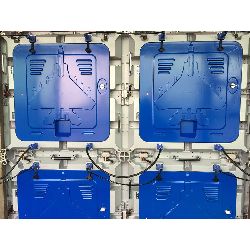 Использование в помещении и функция отображения видео P5mm led панель 640x640mm шкаф