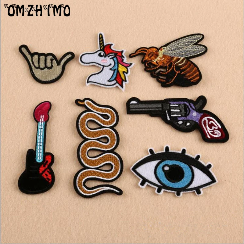 Новая куртка пуховик пилот изящная модная вышивка термоклейкие нашивки Красивая