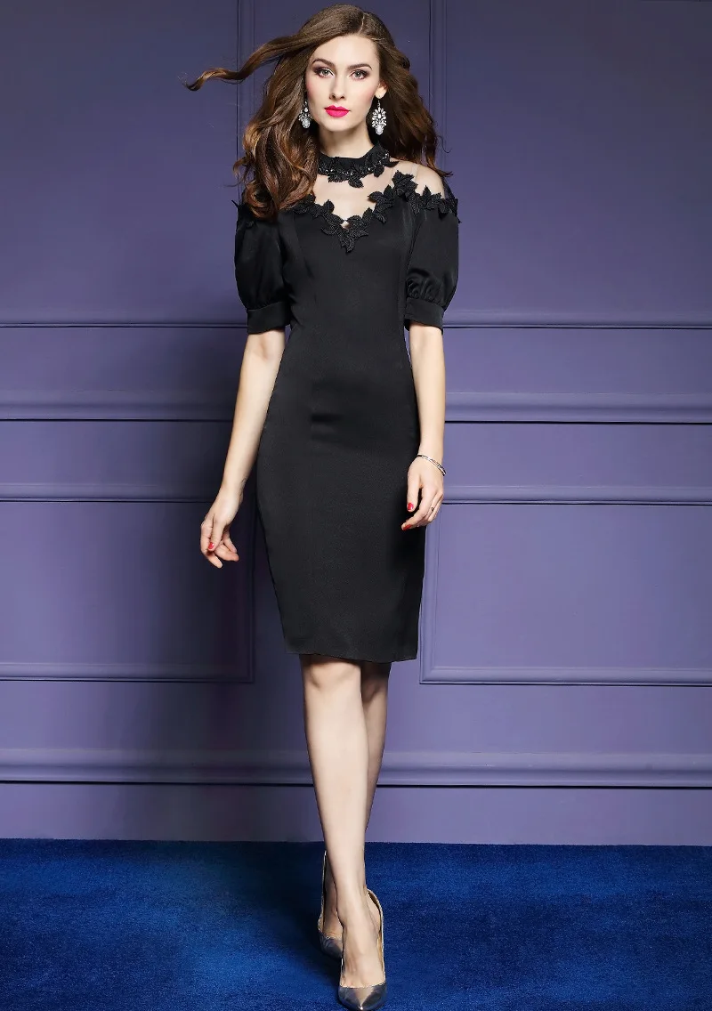 Женское кружевное платье-карандаш облегающее с кружевной сеткой и вышивкой для