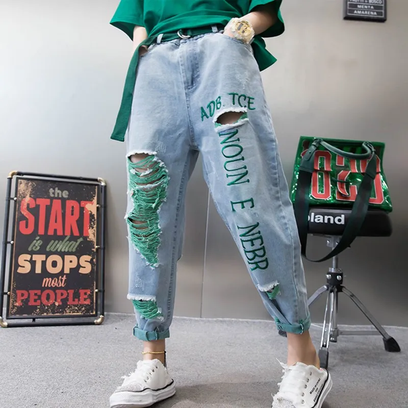 Женские рваные джинсы 2020 летние новые свободные шаровары с буквенным принтом и