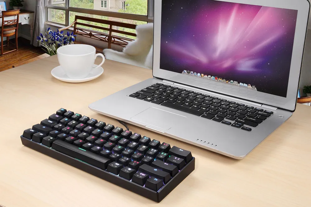 Цветная Механическая игровая клавиатура с подсветкой RGB синие переключатели MX 61