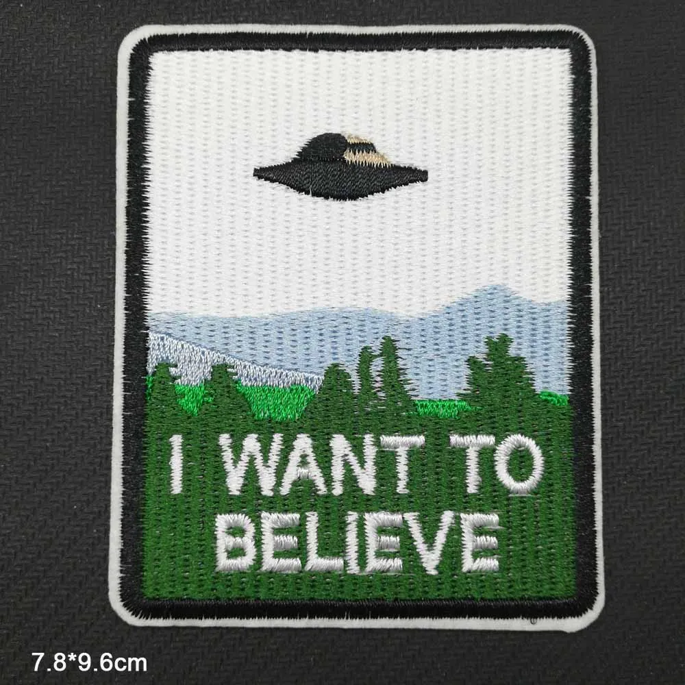 Планета Экспресс космическая тема UFO железная вышитая одежда нашивки для одежды наклейки одежда аксессуары - Цвет: Белый