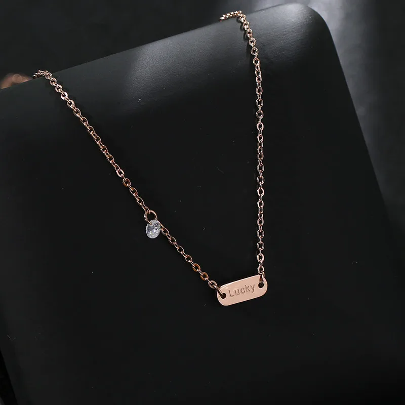 

YUN RUO 2019 New Arrivals Rose Gold Color Lucky Square Crystal Pendant Necklace Woman Fashion Titanium Steel Jewelry Never Fade