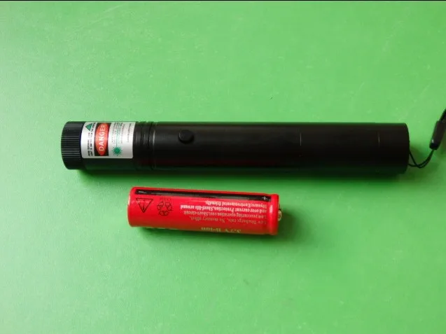 

High Power Military 532nm 50w 5000m Green Laser Pointer Pen Flashlight Light Burning Matches Burn Cigarettes+gift box Hunting