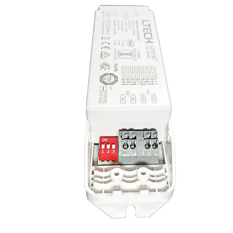 DALI-15-100-700-E1A1 DALI Диммируемый драйвер, AC220-240V вход; 100mA-700mA 15 Вт выход; DALI/Push CE Dali Диммируемый драйвер питания