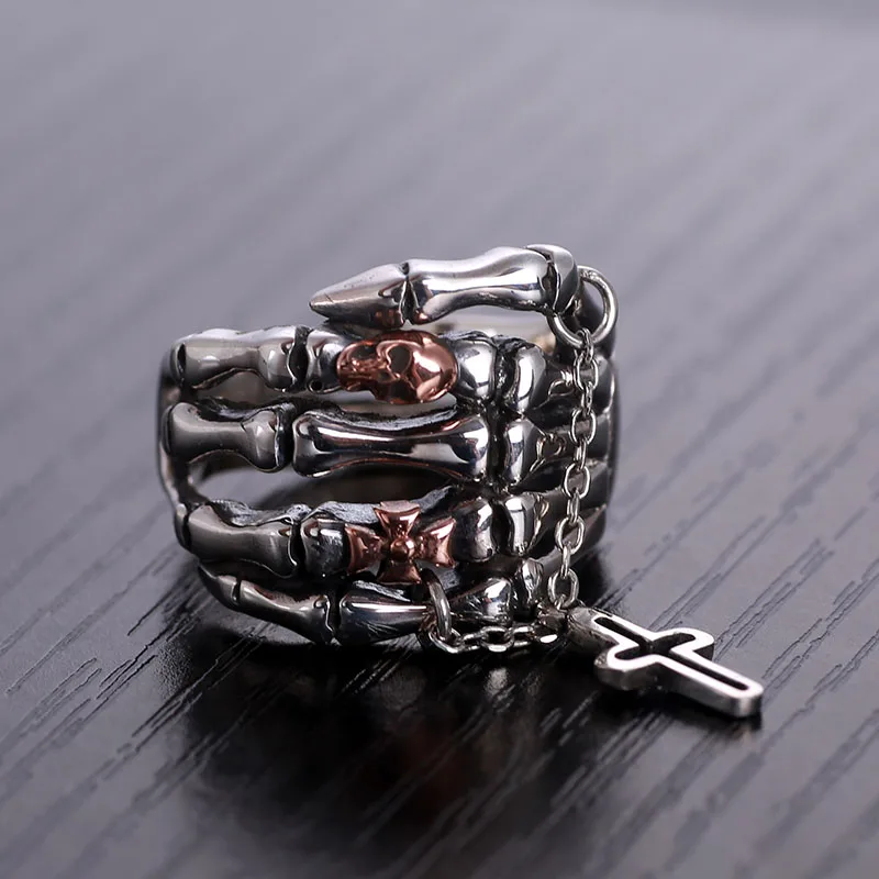 Мужское кольцо с черепом ZABRA серебряное красным в стиле панк-рок готическое