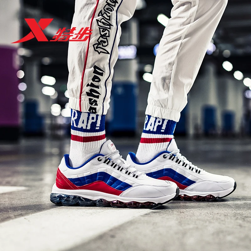 Мужские амортизирующие кроссовки Xtep AIR MEGA для бега осень и зима