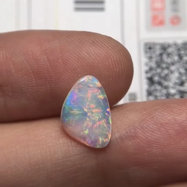 Натуральный кристалл опал 1.245ct Австралия происхождения драгоценные камни