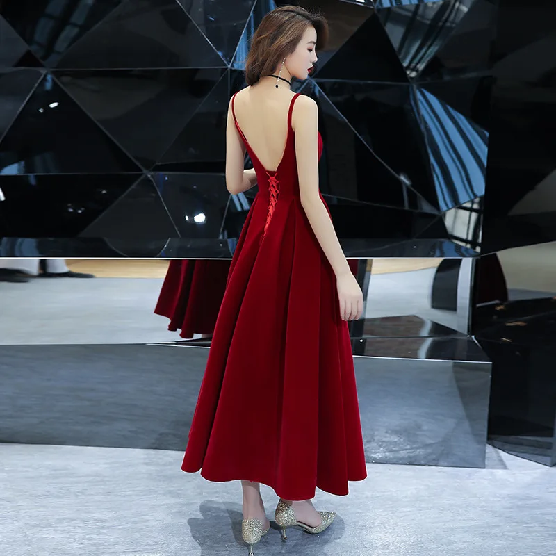 Женское вечернее платье на бретельках Beauty Emily красное без рукавов с открытой