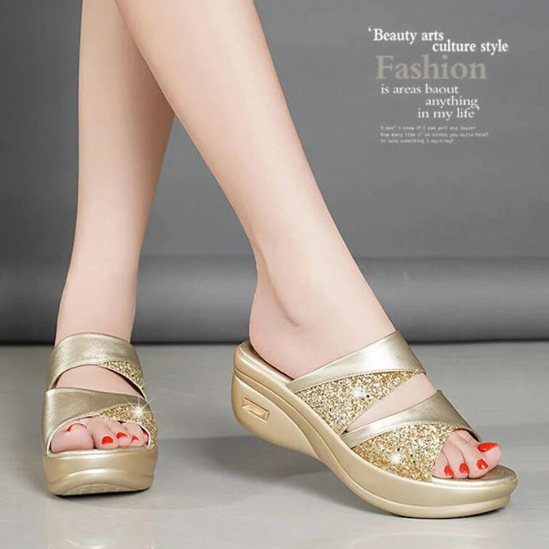 

Sequins Mid-heeled Slippers New Mother Shoes Woman Leather Sandals Women Soft Bottom Slippers Female Summer Outdoor Shoes W305