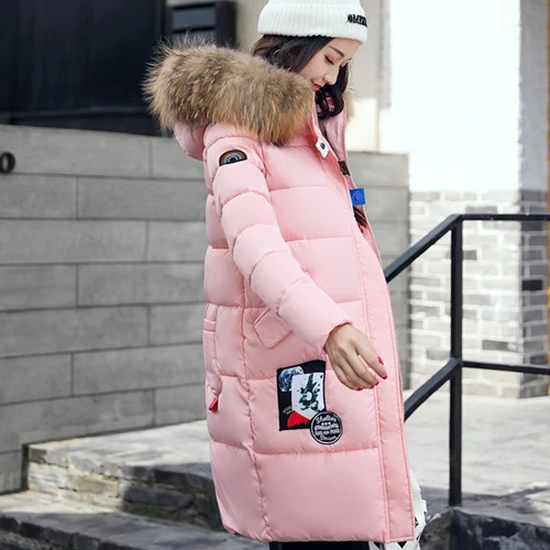 Pink Большой натуральный мех зимняя куртка Для женщин пальто Теплый Тонкий Толстые Длинные парки енота меховой воротник с капюшоном для Для женщин пальто женские куртки - Цвет: Pink