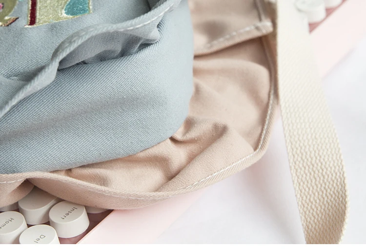 Harajuku Cartoon Embroidery Female Student Handbag New Hot Women's Color Matching Ruffled Shoulder Bag Messenger Bag