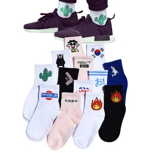 Женские хлопковые носки в стиле Харадзюку, корейский, японский, котенок, пламя, улззанг, мужские, китайские, кактусовый пистолет, Акула, Инопланетянин, студенческие носки, носки на каждый день