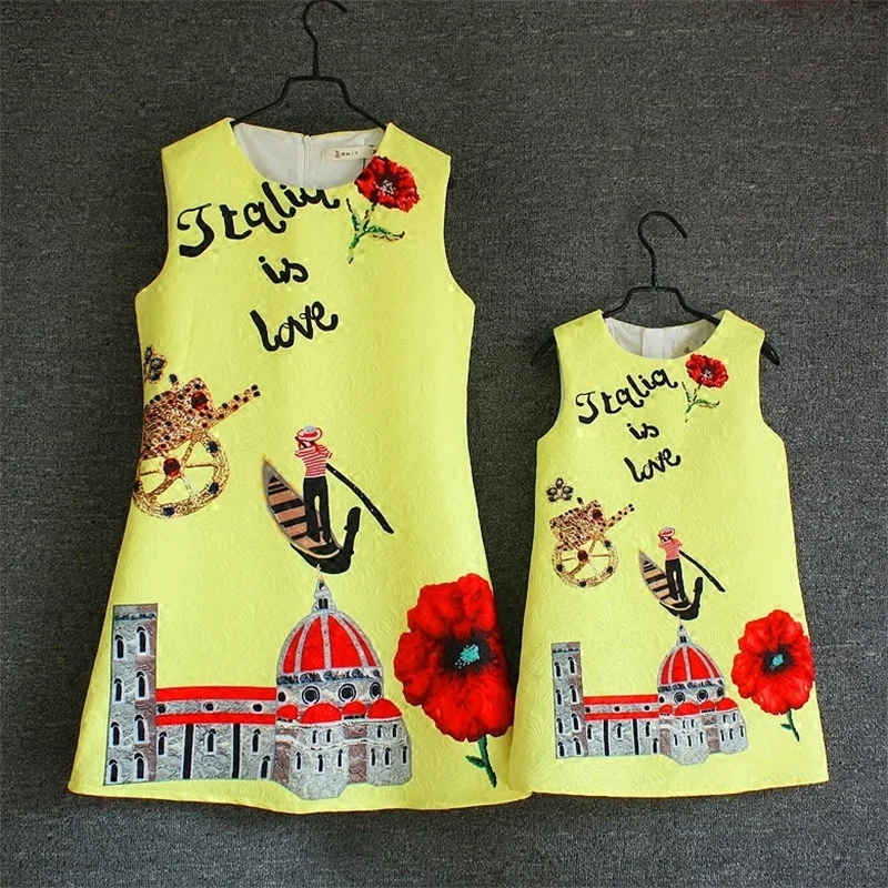 Комплект из юбки и джемпера без рукавов с принтом граффити | Мать ребенок