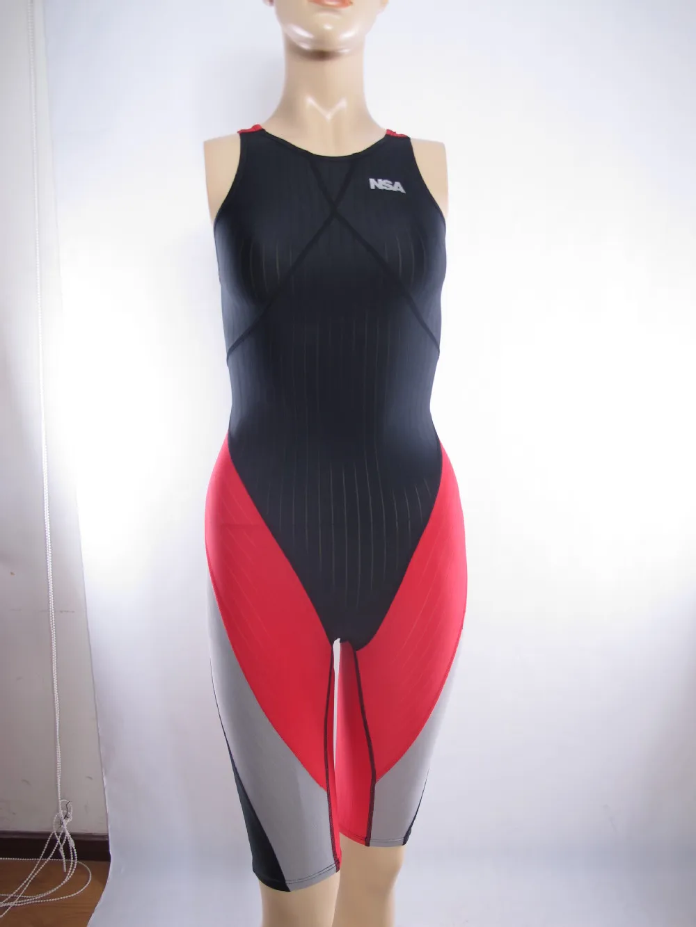 Женский слитный купальник оптовая цена. Горячие сексуальные девушки купальные